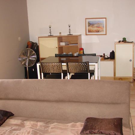 Ferienwohnung 25 Fm 2 D Coursan Exterior foto